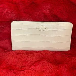 Croco Embossed Large Slim Bifold Wallet Bare
